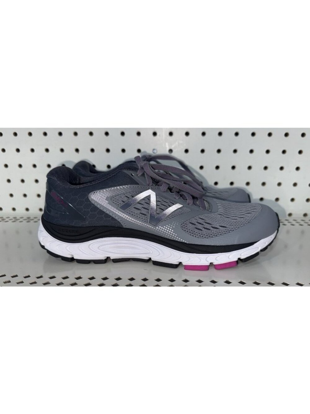 New Balance 840v4 Womens Athletic Running Shoes Size 7.5 D WIDE Gray Purple